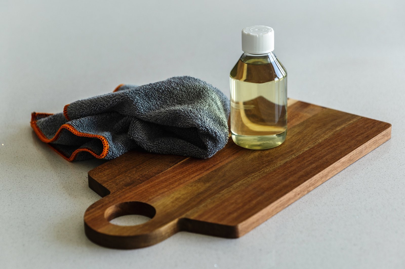 Holzpflege mit Öl