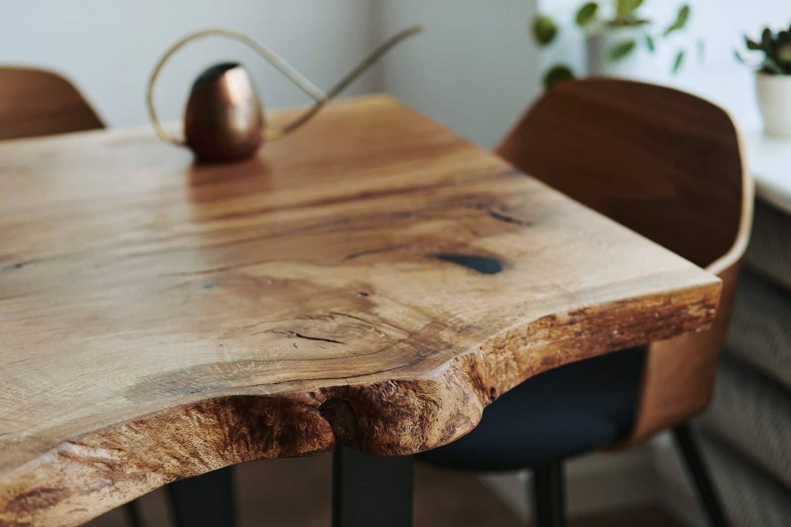 Holztisch Detailaufnahme